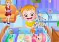 可愛寶貝照顧小嬰兒